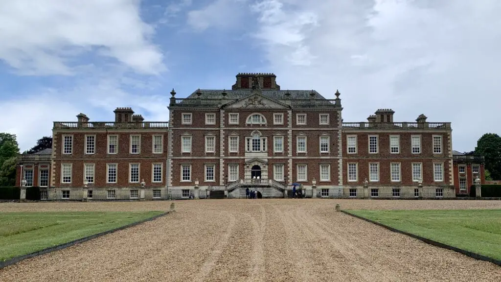 Visit Wimpole Hall - Front of House